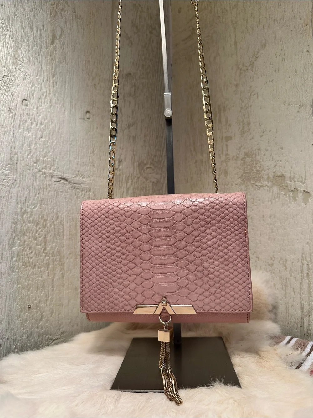 Pink Snake-Texture Chain Shoulder Bag - Picture 1 of 4